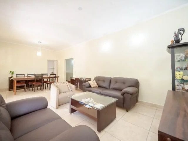 Casa com 260m² 3 quartos e 3 banheiros, à venda, no bairro Jardim Passargada I em Cotia