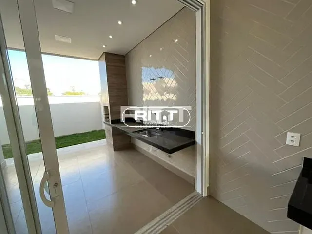 Casa com 156m² 3 quartos e 1 banheiro, à venda, no bairro Parque Olívio Franceschini em Hortolândia