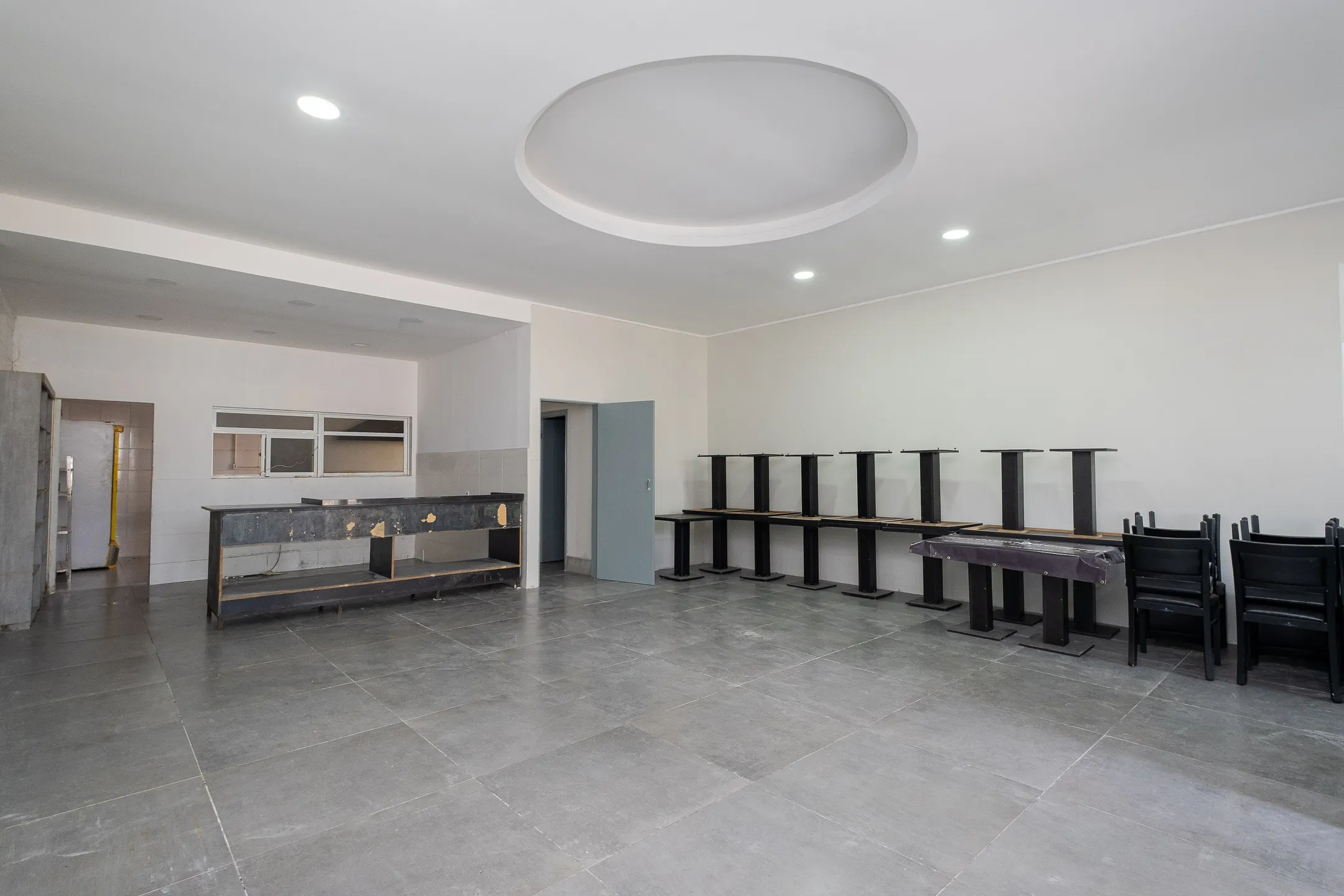 Casa Comercial para Aluguel no Centro de Pelotas RS com Excelente Localização, Amplo Espaço, Visibilidade e Estrutura para seu Negócio