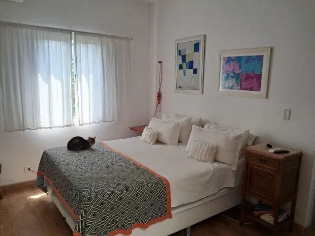 Casa com 200m² 2 quartos e 2 banheiros, à venda, no bairro Granja Caiapia em Cotia