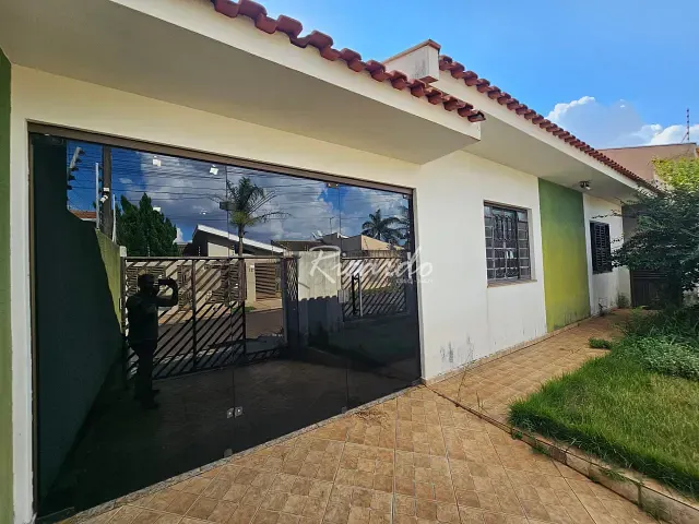 Casa 2 quartos e 1 banheiro, à venda, no bairro Conjunto Novo Centauro em Arapongas