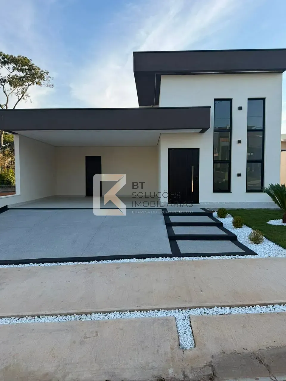 Casa, 3 quartos, 207 m² - Foto 1