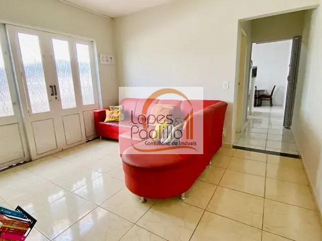 Casa com 165m² 2 quartos e 2 banheiros, à venda, no bairro Alvinópolis em Atibaia