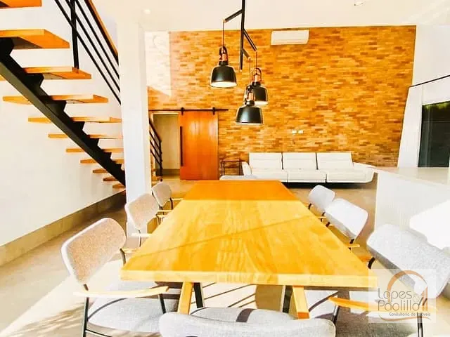 Casa com 811m² 4 quartos e 5 banheiros, à venda, no bairro Itapetinga em Atibaia