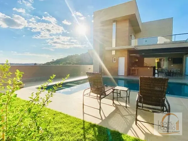 Casa com 811m² 4 quartos e 5 banheiros, à venda, no bairro Itapetinga em Atibaia