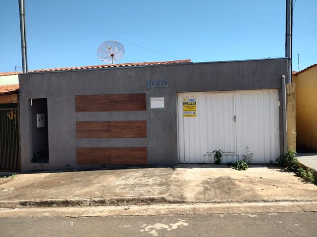 Foto do Casa - Casa com 2 dormitórios à venda, 129 m² por R$ 220.000,00 - Jardim Alvorada - Alfenas/MG | H. DE PAIVA MAGALHAES & F.DE PAIVA MAGALHAES LTDA