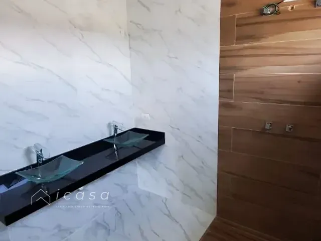 Casa com 258m² 3 quartos e 3 banheiros, à venda, no bairro Vila Nossa Senhora Auxiliadora em Tremembé