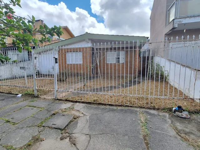 Casa com 603m² 2 quartos e 2 banheiros, à venda, no bairro Areal em Pelotas