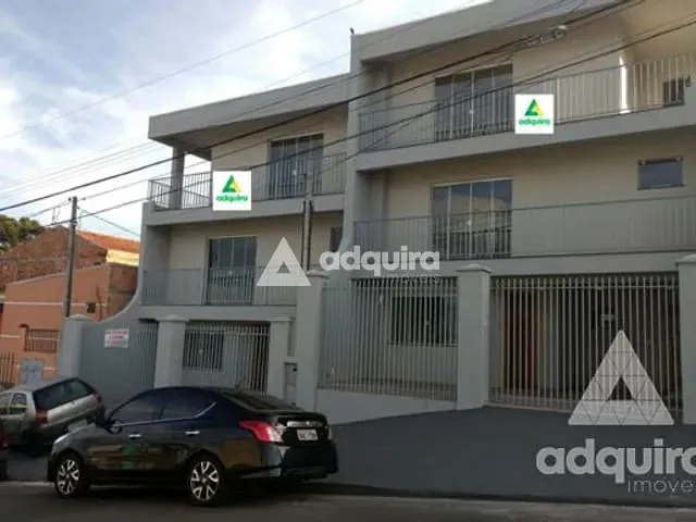 Sobrado 3 quartos e 3 banheiros, à venda, no bairro Uvaranas em Ponta Grossa
