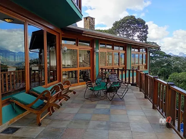 Casa com 10450m², à venda, no bairro Araras em Petrópolis