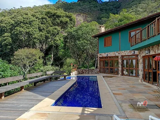 Casa com 10450m², à venda, no bairro Araras em Petrópolis