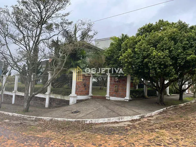 Casa com 1500m² 5 quartos e 6 banheiros, à venda, no bairro centenario em Torres
