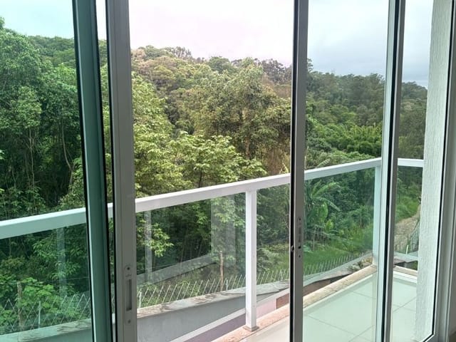 Casa com 950m² 4 quartos e 3 banheiros, à venda, no bairro Caiapia em Cotia