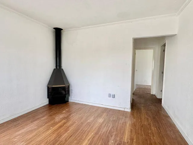 Casa com 300m² 3 quartos e 2 banheiros, à venda, no bairro Areal em Pelotas