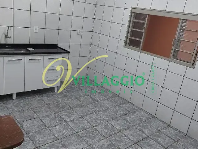 Casa com 130m² 3 quartos e 2 banheiros, para alugar, no bairro Santos Dumont em São José do Rio Preto