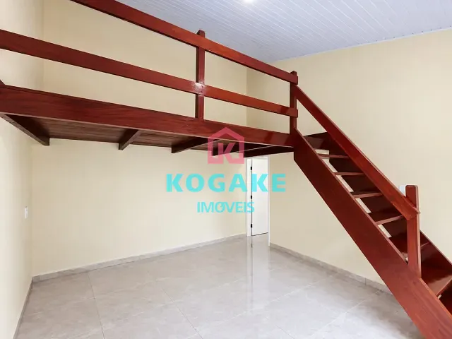 Casa com 261m² 2 quartos e 1 banheiro, para alugar, no bairro Vila Betânia em São José dos Campos
