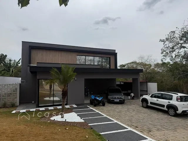 Casa com 643m², à venda, no bairro Chácara São Félix em Taubaté