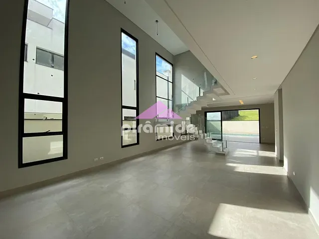Casa com 450m² 5 quartos e 5 banheiros, à venda, no bairro Urbanova em São José dos Campos
