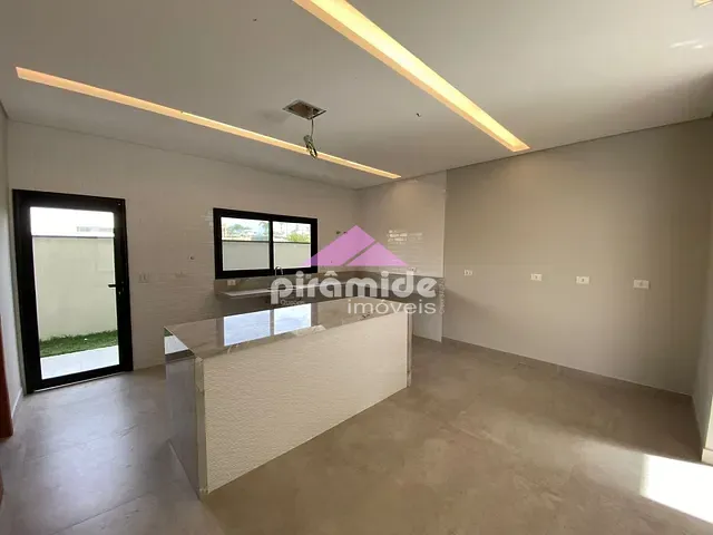 Casa com 450m² 5 quartos e 5 banheiros, à venda, no bairro Urbanova em São José dos Campos