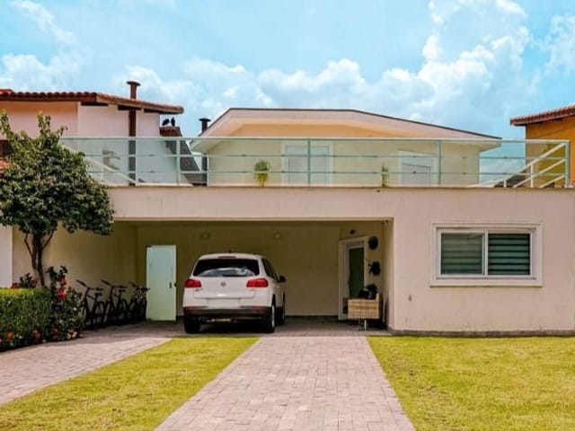 Casa com 360m² 4 quartos e 3 banheiros, à venda ou para alugar, no bairro Alphaville em Santana de Parnaíba