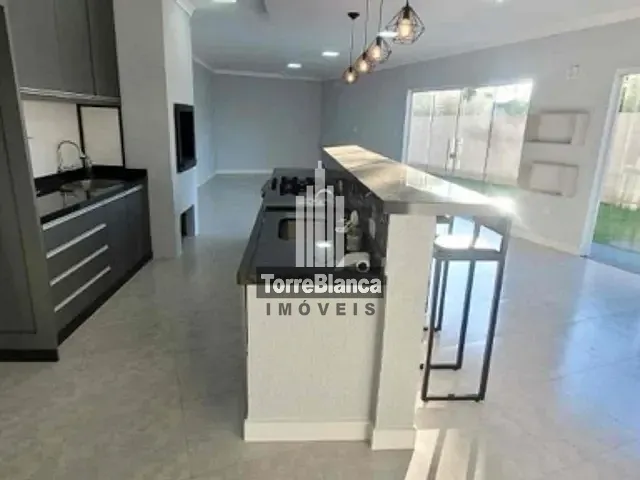 Casa com 192m² 1 quarto e 1 banheiro, à venda, no bairro Contorno em Ponta Grossa