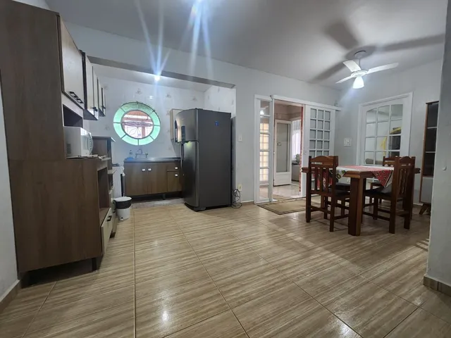 Casa com 300m² 5 quartos e 5 banheiros, à venda, no bairro Laranjal em Pelotas
