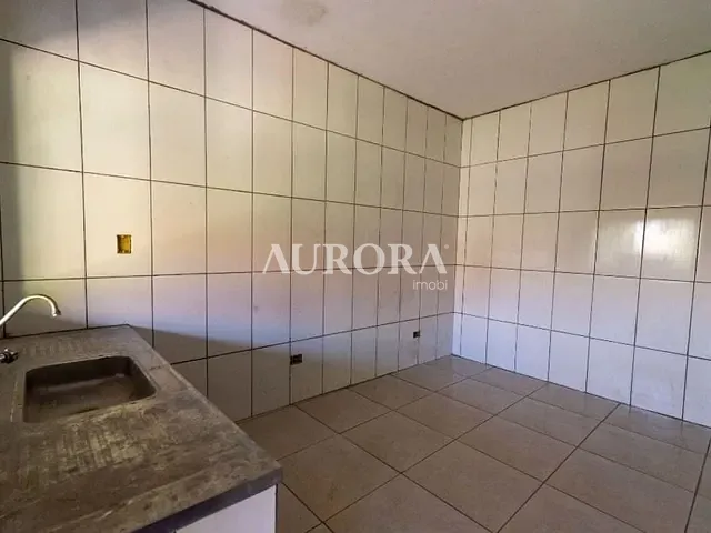 Casa com 275m² 3 quartos e 2 banheiros, para alugar, no bairro Ipanema em Londrina
