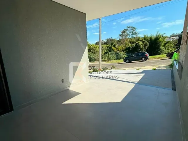 Casa com 200m² 3 quartos e 2 banheiros, à venda, no bairro Jardim Regente em Indaiatuba