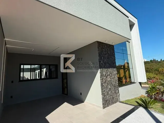 Casa com 200m² 3 quartos e 2 banheiros, à venda, no bairro Jardim Regente em Indaiatuba