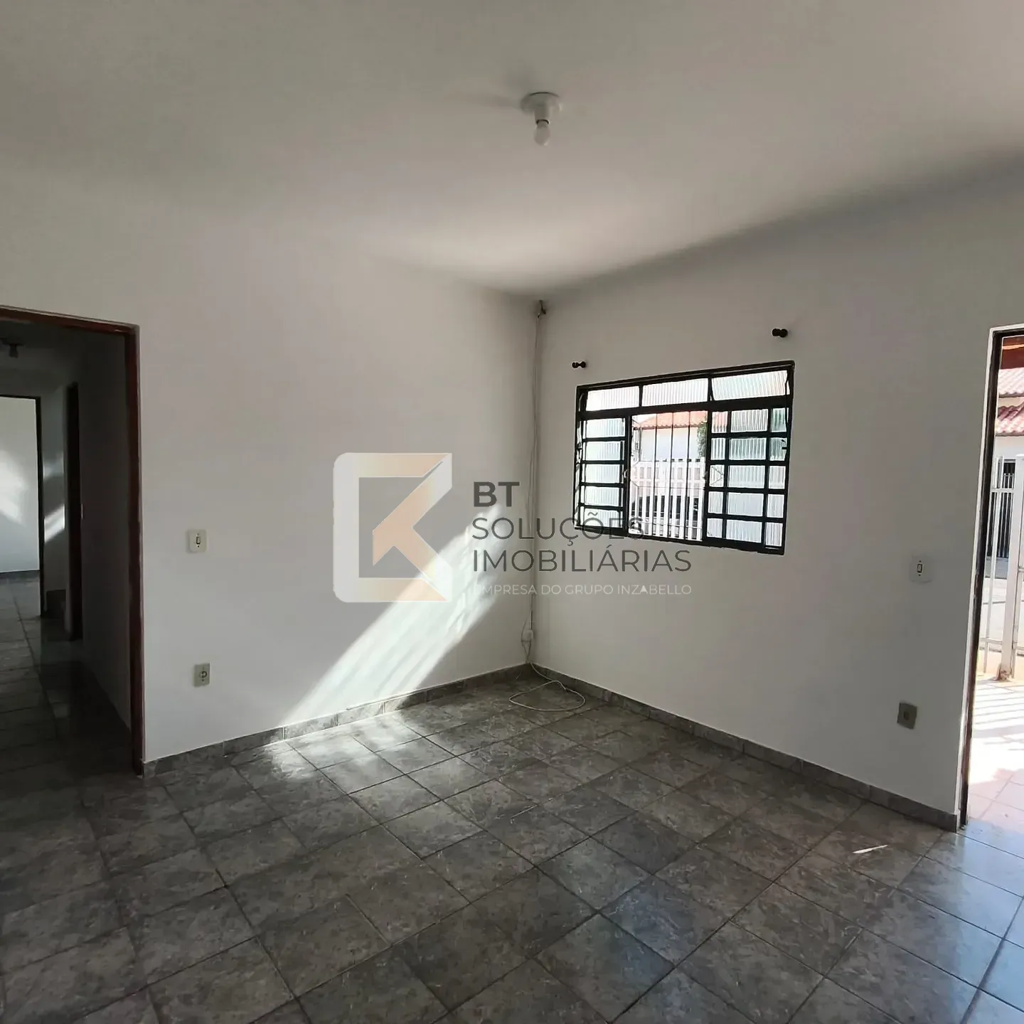 Casa, 4 quartos, 158 m² - Foto 1
