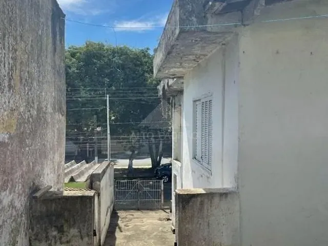 Casa com 250m², à venda, no bairro Parque São Vicente em Mauá