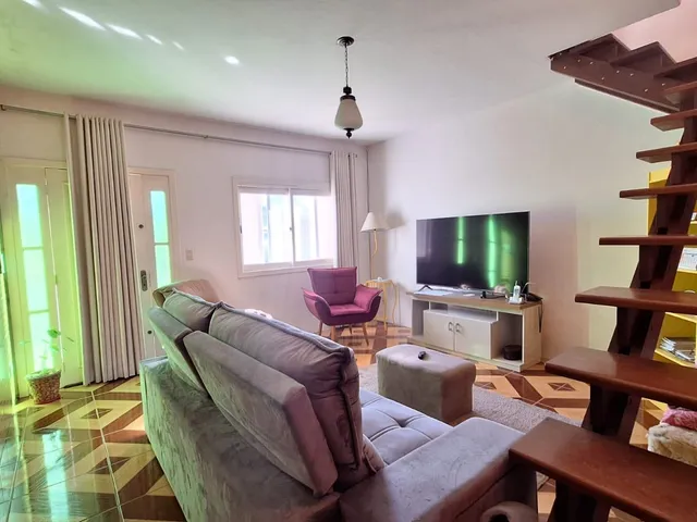 Casa com 424m² 2 quartos e 2 banheiros, à venda, no bairro Fragata em Pelotas