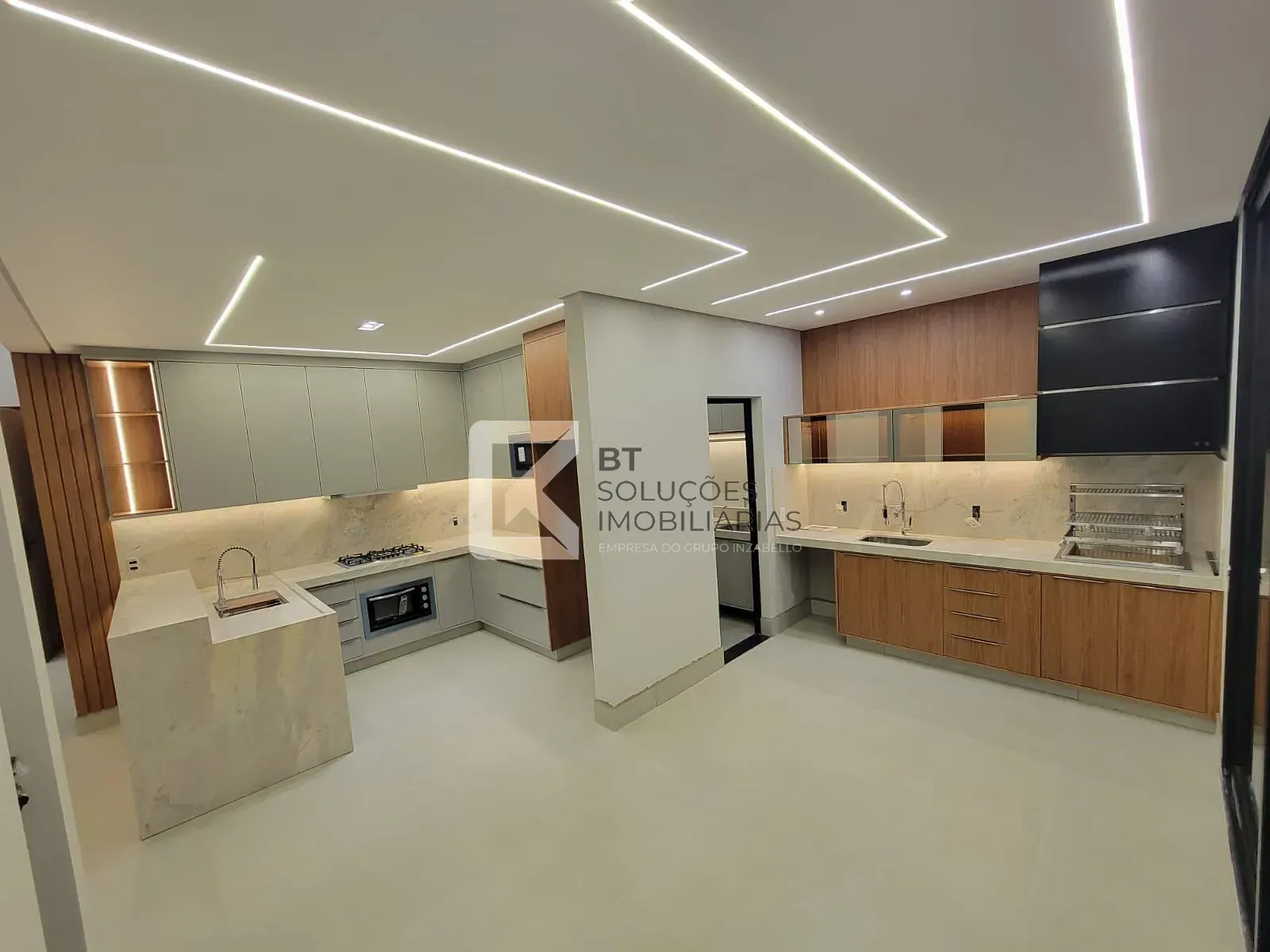Casa, 3 quartos, 200 m² - Foto 13