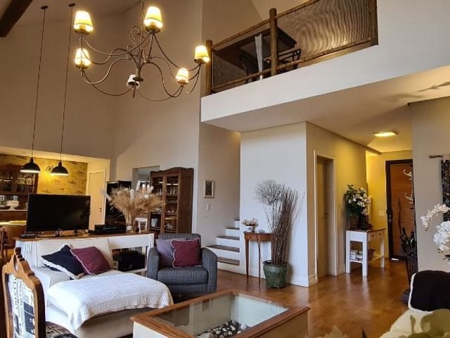 Casa com 2450m² 3 quartos e 3 banheiros, à venda, no bairro Jardim Mediterraneo em Cotia
