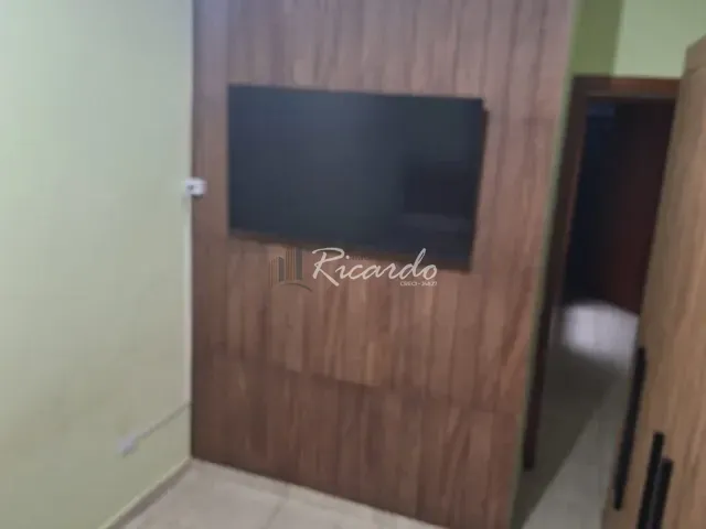 Casa com 120m² 2 quartos e 1 banheiro, à venda ou para alugar, no bairro Jardim Casa Grande II em Arapongas