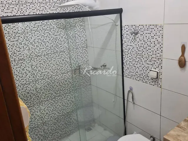 Casa com 120m² 2 quartos e 1 banheiro, à venda ou para alugar, no bairro Jardim Casa Grande II em Arapongas