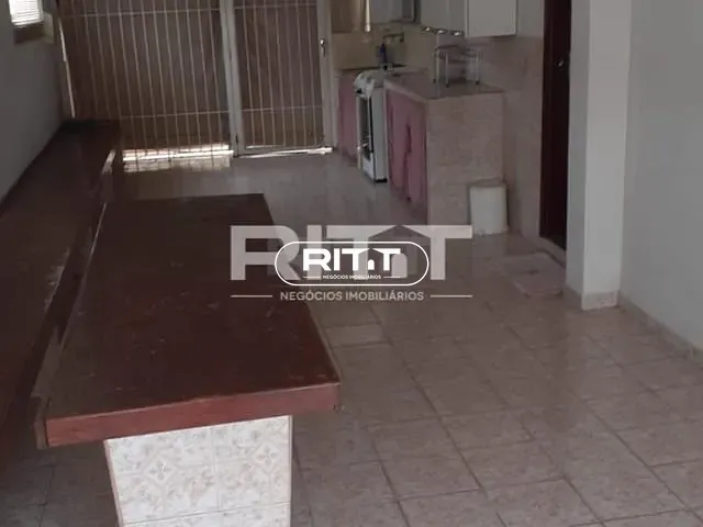 Casa com 250m² 3 quartos e 1 banheiro, à venda, no bairro Swift em Campinas