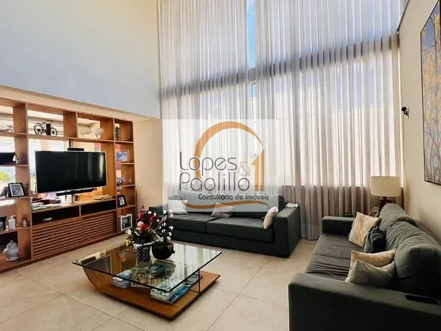 Casa com 450m² 4 quartos e 6 banheiros, à venda ou para alugar, no bairro Vila Helena em Atibaia
