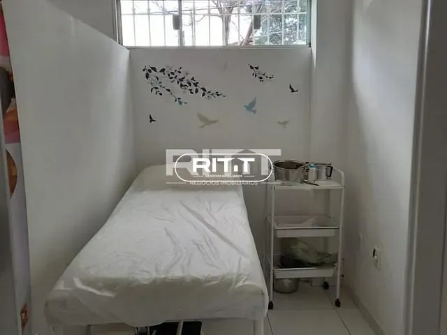 Casa com 250m² 3 quartos e 1 banheiro, à venda, no bairro Jardim dos Oliveiras em Campinas