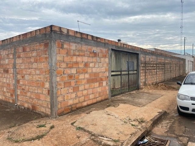 Foto do Casa - Casa à venda 2 Quartos, 250M², Conjunto Chica Ferreira, Uberaba - MG | ZUCATO IMOBILIARIA LTDA