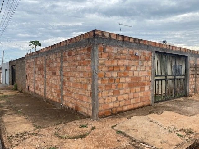 Foto do Casa - Casa à venda 2 Quartos, 250M², Conjunto Chica Ferreira, Uberaba - MG | ZUCATO IMOBILIARIA LTDA