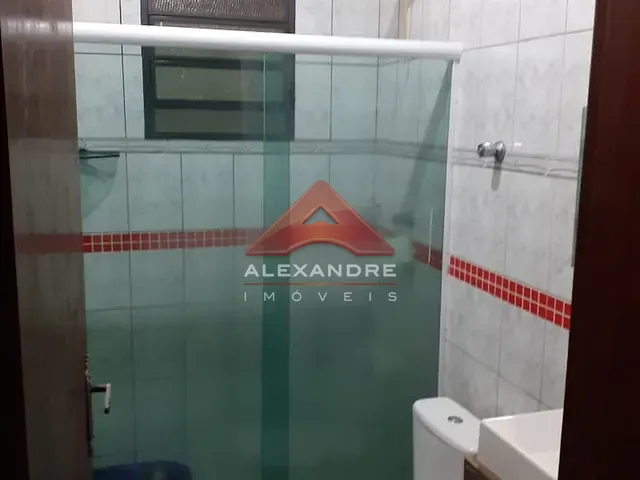 Casa com 125m² 3 quartos e 1 banheiro, à venda, no bairro Jardim Castanheira em São José dos Campos