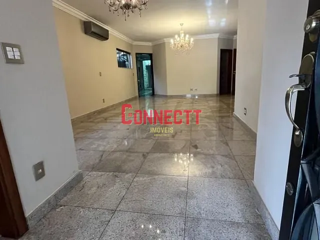 Casa com 360m² 4 quartos e 4 banheiros, à venda, no bairro Centro em Jardinópolis