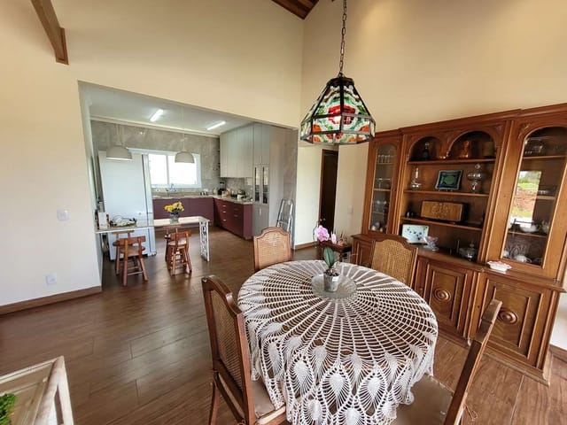 Casa com 398m² 3 quartos e 4 banheiros, à venda, no bairro Jardim Madalena em Vargem Grande Paulista