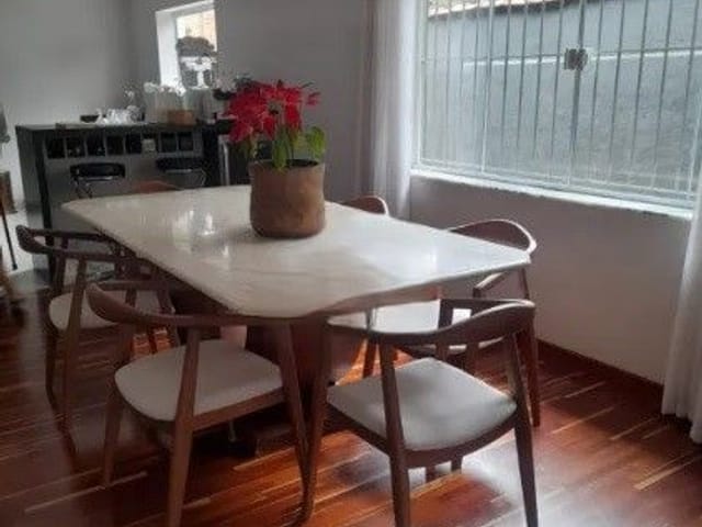 Casa com 450m² 3 quartos e 4 banheiros, à venda, no bairro Jardim Esplanada em São José dos Campos