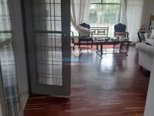 Casa com 450m² 3 quartos e 4 banheiros, à venda ou para alugar, no bairro Jardim Esplanada em São José dos Campos