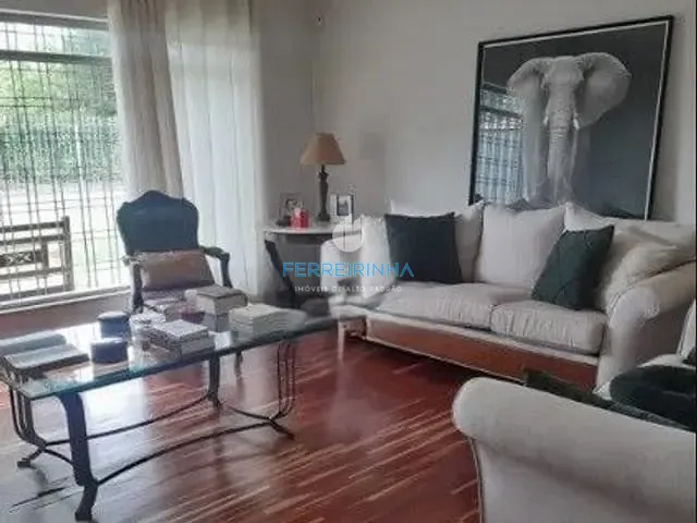 Casa com 450m² 3 quartos e 4 banheiros, à venda ou para alugar, no bairro Jardim Esplanada em São José dos Campos