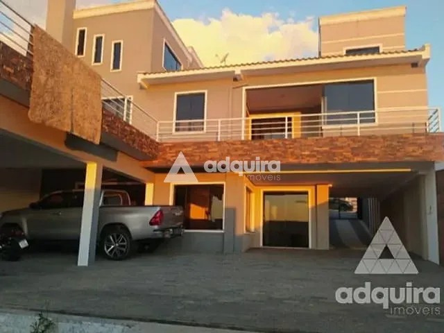 Sobrado 5 quartos e 4 banheiros, à venda, no bairro Contorno em Ponta Grossa