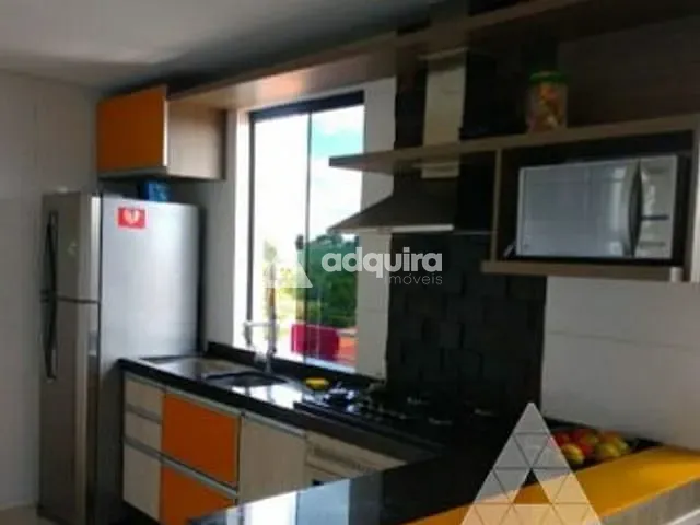 Sobrado 5 quartos e 4 banheiros, à venda, no bairro Contorno em Ponta Grossa