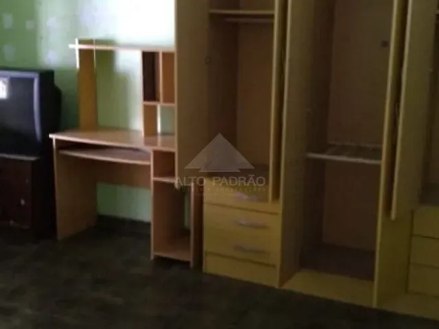 Casa com 330m² 3 quartos e 1 banheiro, à venda, no bairro Vila Nossa Senhora das Vitórias em Mauá